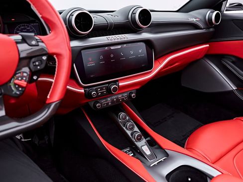Used 2022 Ferrari Portofino M RWD image 75