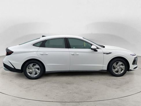 Certified 2025 Hyundai Sonata SE image 6