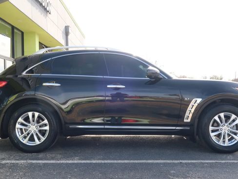 Used 2017 INFINITI QX70 3.7 w/ Premium Package image 8