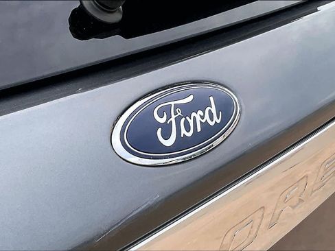 Used 2023 Ford Explorer Limited w/ Equipment Group 301A AWD/4WD image 29
