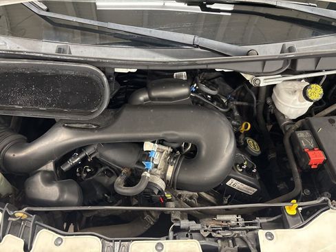 Used 2019 Ford Transit 350 XLT RWD image 8
