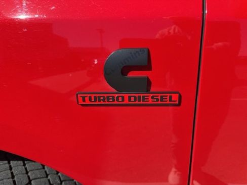 Used 2024 RAM 2500 Big Horn w/ Night Edition image 9