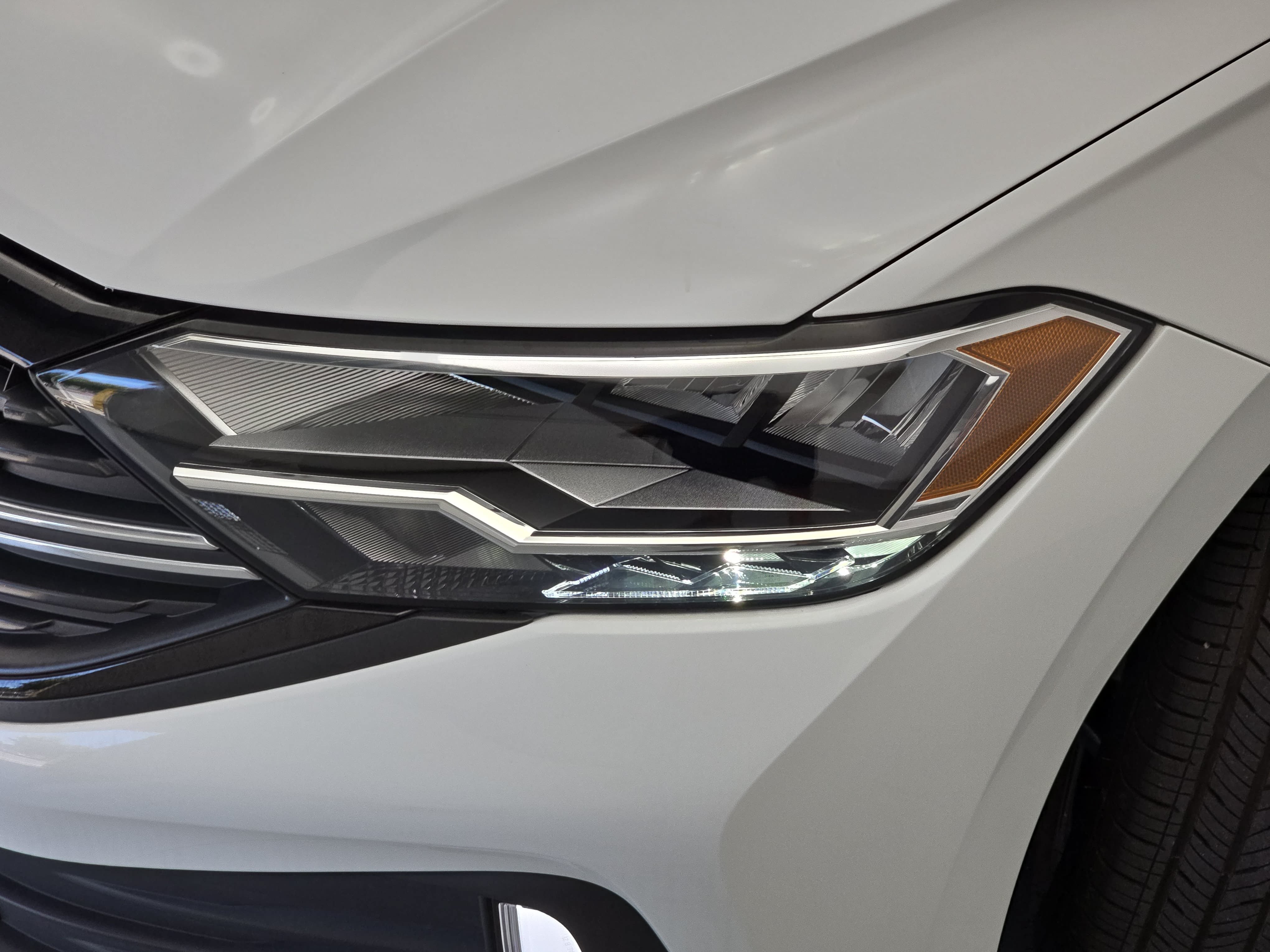 Certified 2024 Volkswagen Jetta Sport FWD image 30