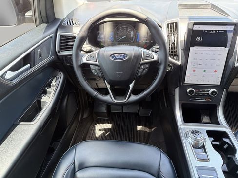 Used 2023 Ford Edge SEL w/ Sport Appearance Package AWD/4WD image 13