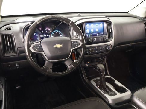 Used 2022 Chevrolet Colorado LT w/ Fleet Safety Package image 2