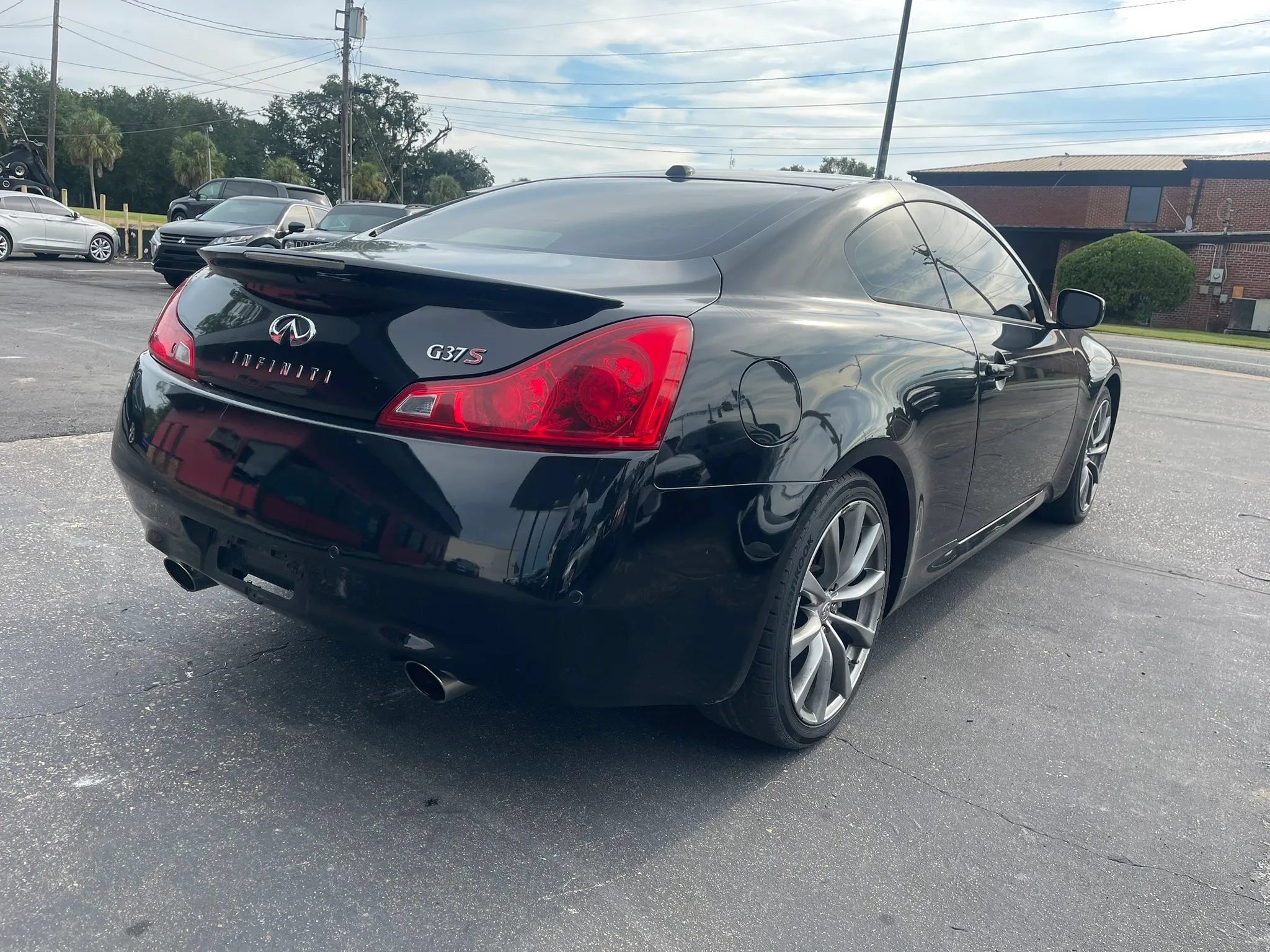 Used 2010 INFINITI G37 Journey w/ Premium Pkg RWD image 4