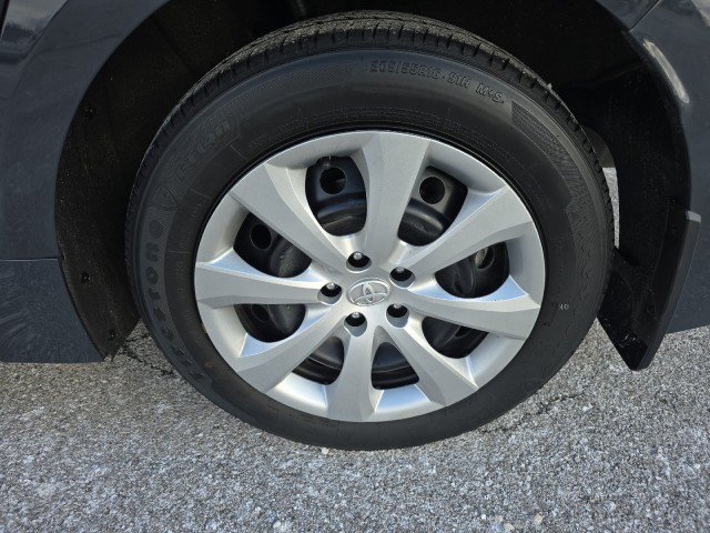Used 2023 Toyota Corolla LE FWD image 11