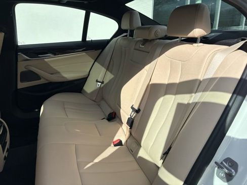 Used 2019 BMW 530i xDrive w/ Convenience Package image 11