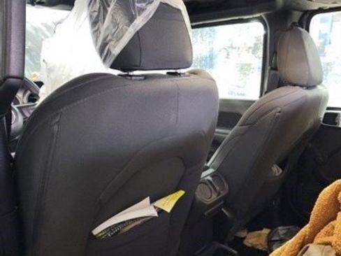 Used 2022 Jeep Wrangler Unlimited Sport image 9