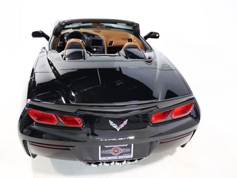Used 2014 Chevrolet Corvette Stingray Convertible w/ 3LT Preferred Equipment Group RWD image 39