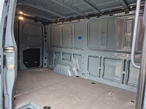 Used 2024 Mercedes-Benz Sprinter 2500 image 10
