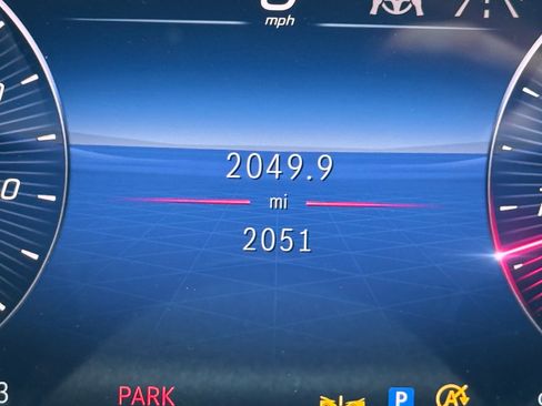 Used 2025 Mercedes-Benz GLE 580 4MATIC image 23