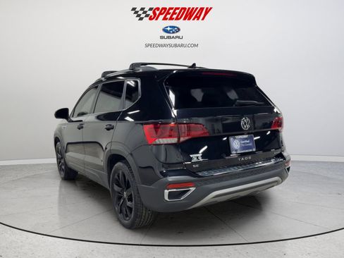 Certified 2023 Volkswagen Taos SE w/ Black Wheel Package AWD/4WD image 8