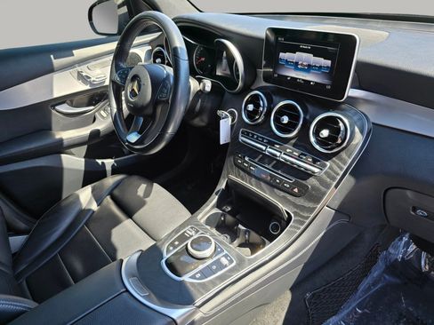 Used 2019 Mercedes-Benz GLC 300 4MATIC image 45