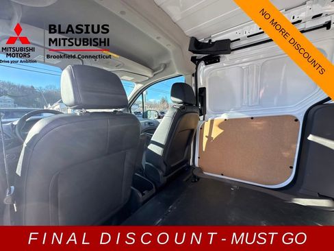 Used 2022 Ford Transit Connect XL image 18