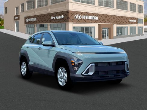 New 2026 Hyundai Kona SE image 11
