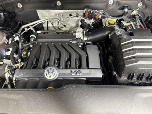 Used 2023 Volkswagen Atlas SEL Premium AWD/4WD image 9