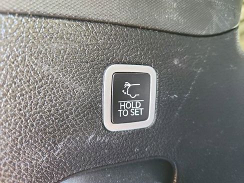 Used 2024 Jeep Wagoneer Series II AWD/4WD image 44