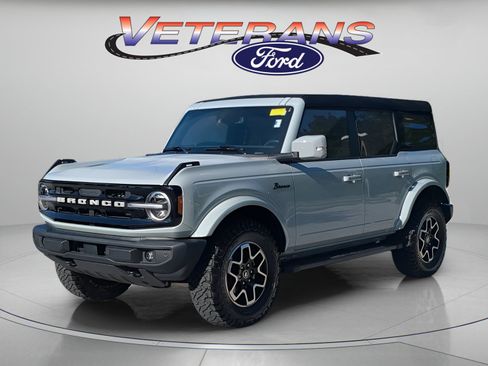 Certified 2024 Ford Bronco Outer Banks AWD/4WD image 1