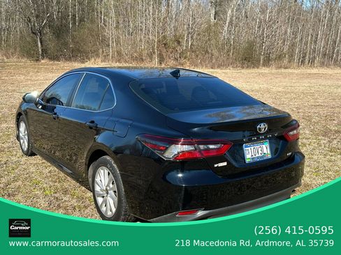 Used 2022 Toyota Camry LE image 1