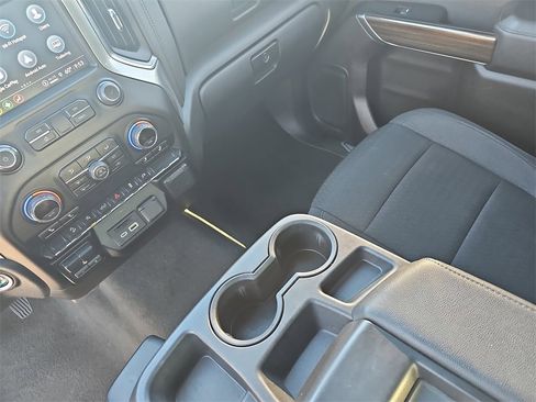 Used 2021 Chevrolet Silverado 1500 LT w/ Z71 Off-Road Package image 24