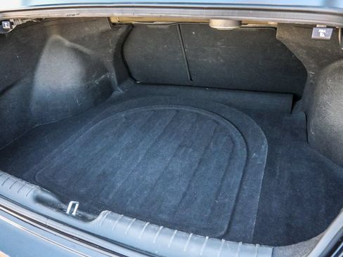 Used 2025 Hyundai Elantra Limited FWD image 12