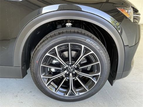 New 2025 MAZDA CX-70 Plug-In Hybrid w/ Premium Plus image 14