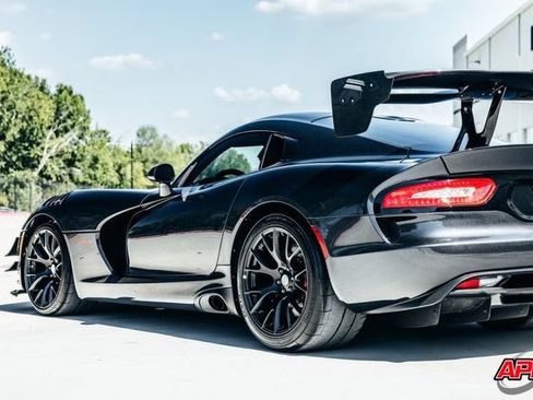 Used 2016 Dodge Viper ACR w/ Extreme Aero Package RWD image 60