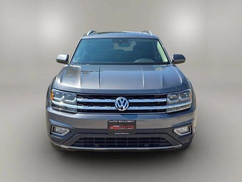 Used 2018 Volkswagen Atlas SEL AWD/4WD image 2