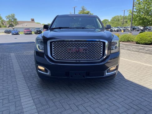 Used 2017 GMC Yukon Denali w/ Open Road Package AWD/4WD image 8