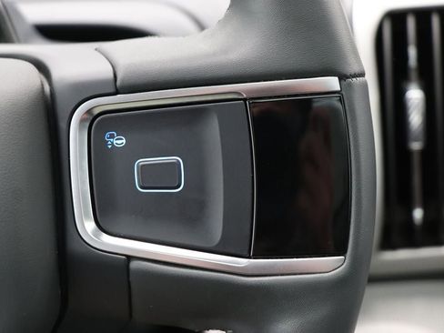 Used 2025 Ford Expedition Active AWD/4WD image 21