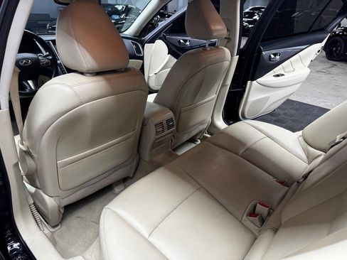 Used 2017 INFINITI Q50 Signature Edition w/ Cargo Package (L95) image 43