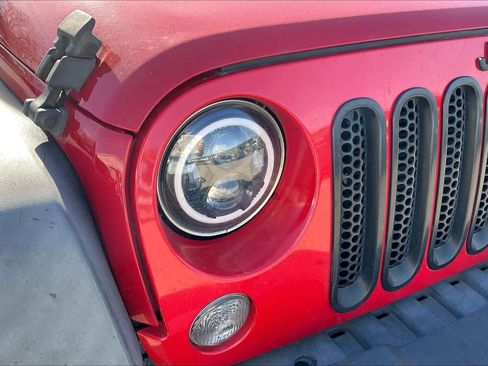 Used 2014 Jeep Wrangler Unlimited Sport w/ Connectivity Group image 25