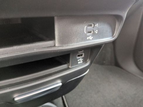 New 2026 Chrysler Pacifica Select image 21