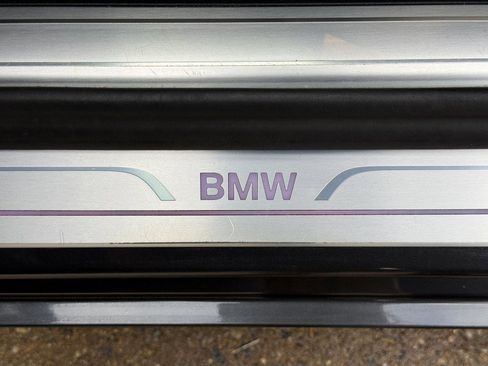 Used 2020 BMW 750i xDrive w/ Executive Package image 45