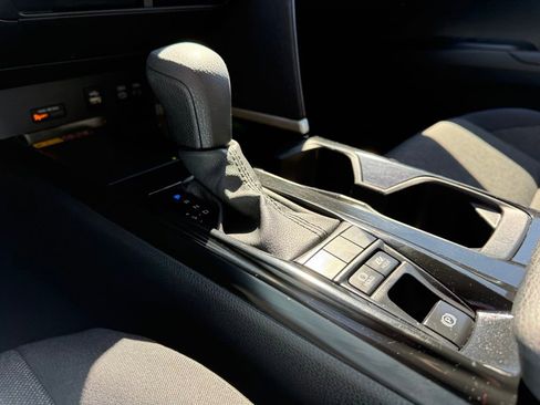 Used 2025 Toyota Camry LE w/ Convenience Package image 28