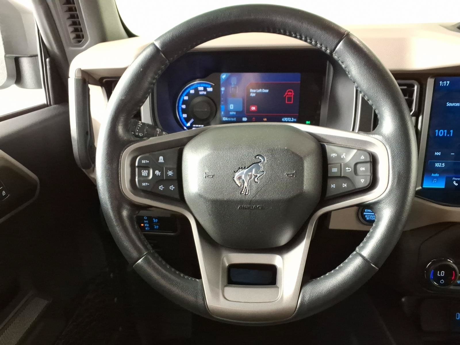 Used 2023 Ford Bronco Wildtrak AWD/4WD image 17
