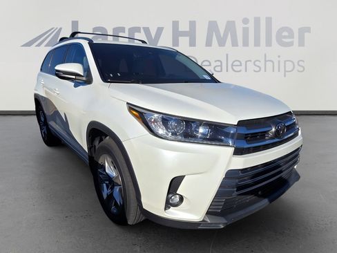 Used 2019 Toyota Highlander Limited image 5