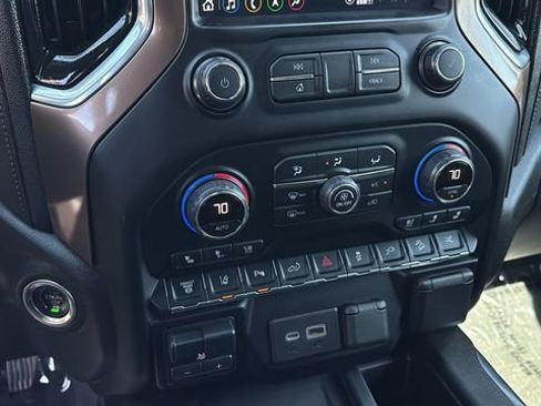 Used 2021 Chevrolet Silverado 2500 High Country w/ Z71 Off-Road Package image 31