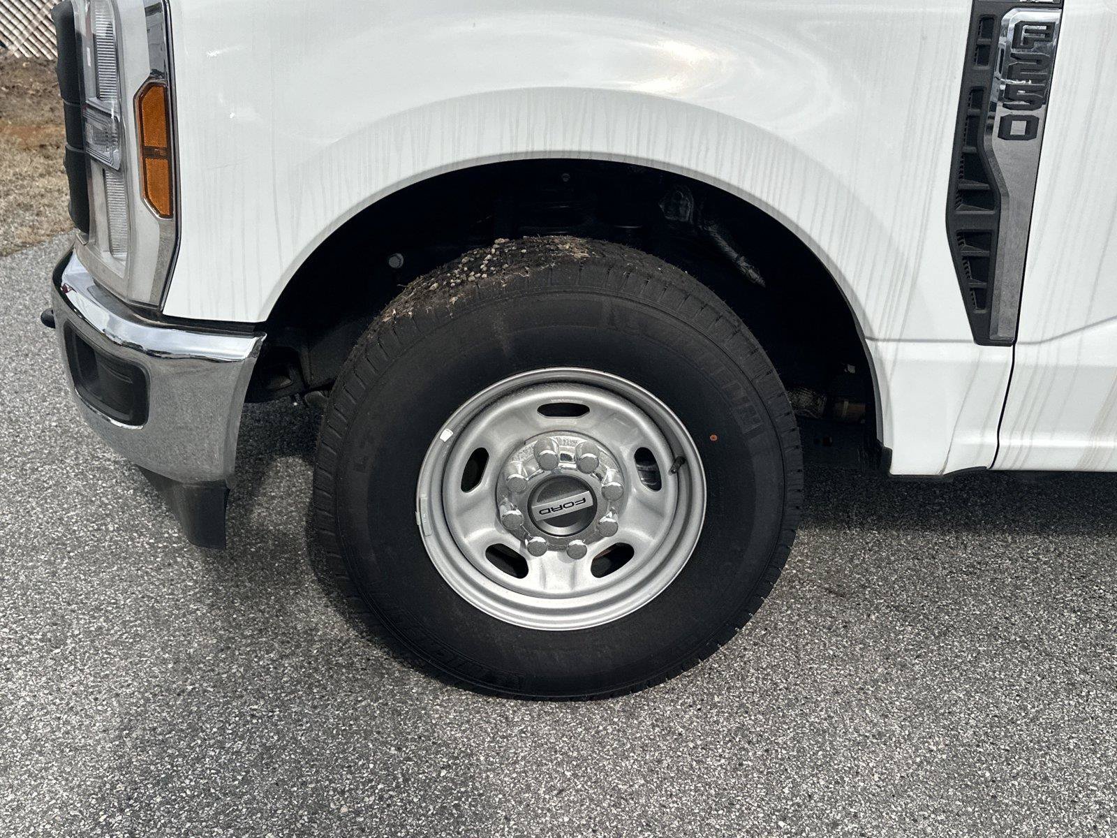 New 2024 Ford F250 XL w/ XL Chrome Package RWD image 12