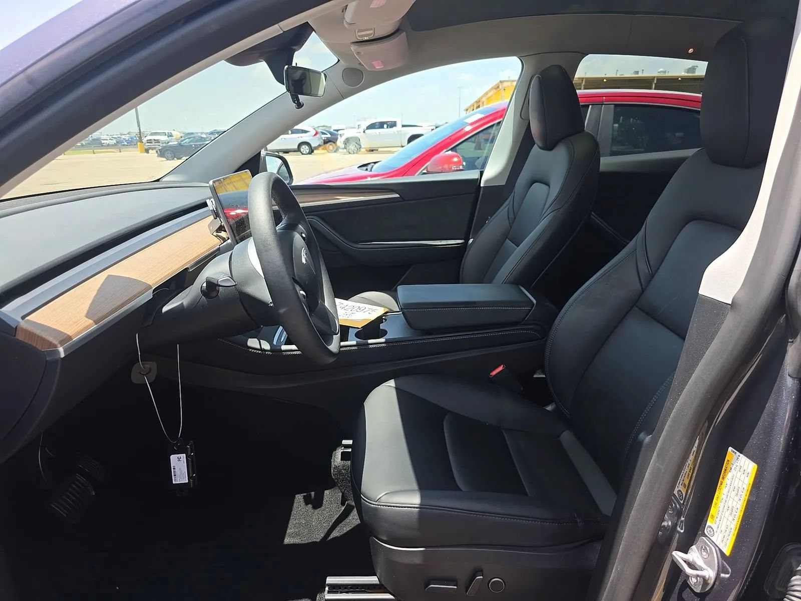 Used 2023 Tesla Model Y AWD image 11