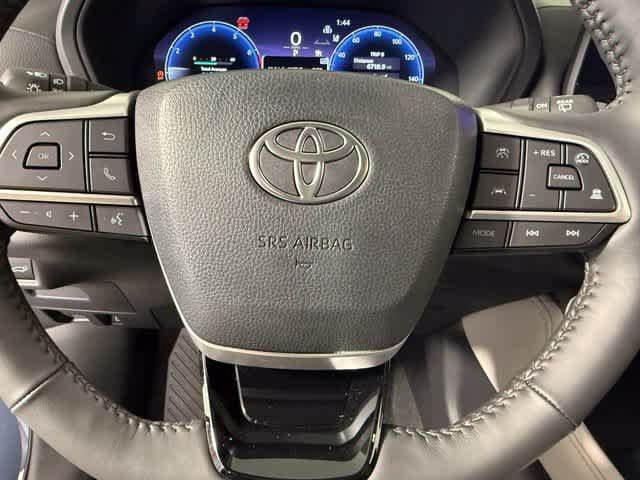 Used 2026 Toyota Grand Highlander AWD image 18