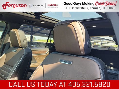 New 2026 GMC Acadia Denali Ultimate w/ LPO, All-Weather Package AWD/4WD image 16