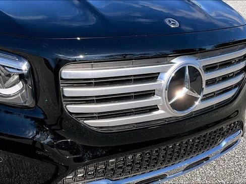 Certified 2026 Mercedes-Benz GLB 250 4MATIC image 36