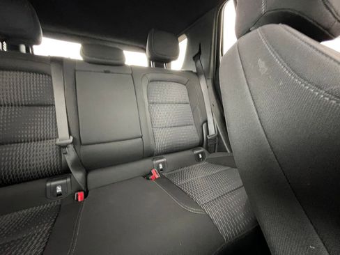 Used 2025 Chevrolet Equinox LT image 36