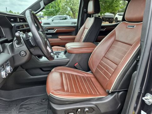 Used 2023 GMC Sierra 1500 Denali Ultimate AWD/4WD image 22