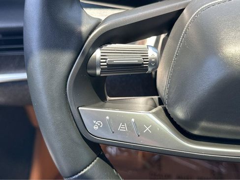 Used 2025 Lucid Air Touring AWD/4WD image 22