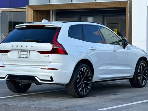 New 2026 Volvo XC60 B5 Ultra w/ Protection Package Premier image 5