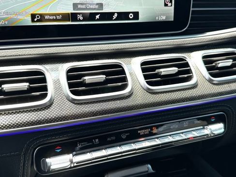Used 2023 Mercedes-Benz GLS 580 4MATIC image 26