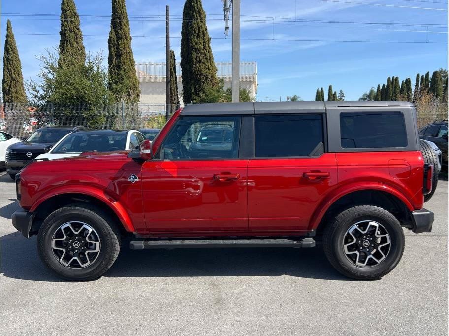 Used 2024 Ford Bronco Outer Banks AWD/4WD image 7